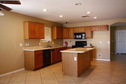 355 S Main Dr, Apache Junction, AZ 85120 photo 2