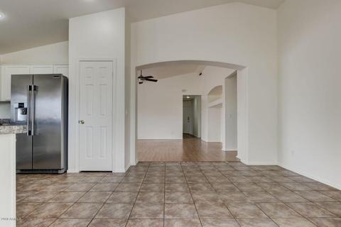 559 S 27th Pl, Mesa, AZ 85204 photo 6