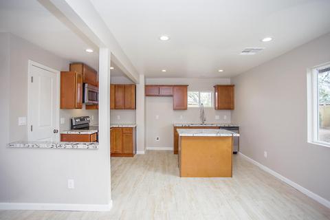 5833 S 34th Pl, Phoenix, AZ 85040 photo 4