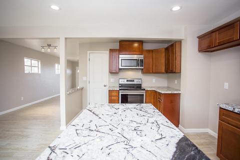 5833 S 34th Pl, Phoenix, AZ 85040 photo 3