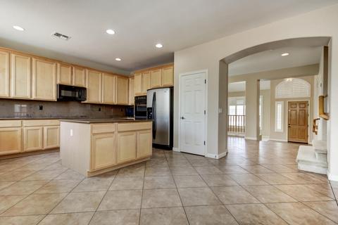 2136 W Eagle Feather Rd, Phoenix, AZ 85085 photo 3