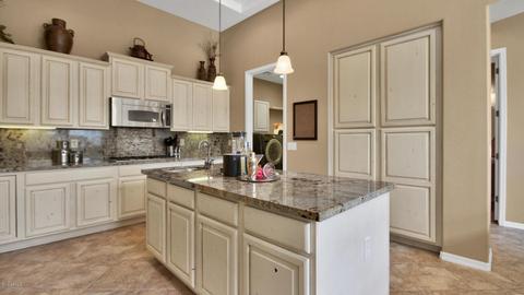 4593 E Carob Dr, Gilbert, AZ 85298 photo 6