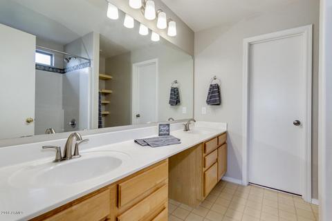 1390 E Sheffield Ave, Gilbert, AZ 85296 photo 17