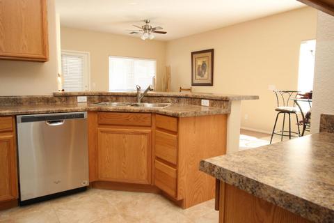 3736 E Woodside Way, Gilbert, AZ 85297 photo 8