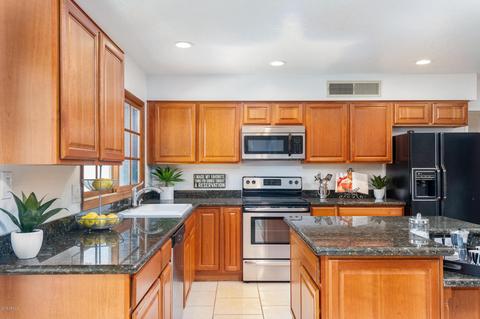 1511 E Gemini Dr, Tempe, AZ 85283 photo 1