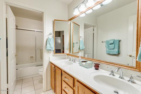 955 W Iris Dr, Gilbert, AZ 85233 photo 31