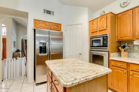 955 W Iris Dr, Gilbert, AZ 85233 photo 17