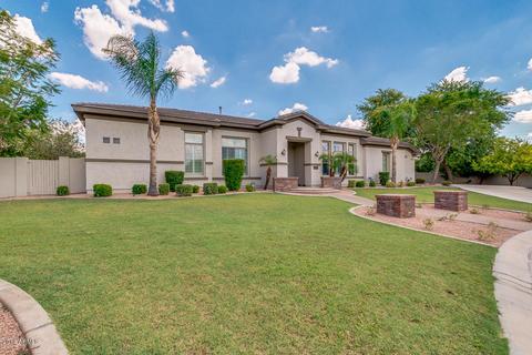 3527 E Indigo Cir, Mesa, AZ 85213 photo 2