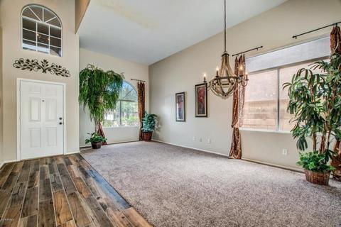3215 E Sequoia Dr, Phoenix, AZ 85050 photo 2