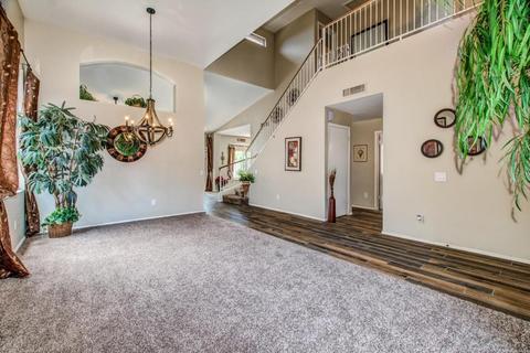 3215 E Sequoia Dr, Phoenix, AZ 85050 photo 3
