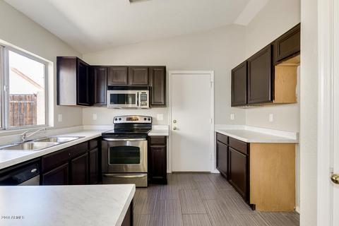 651 W Baylor Ln, Gilbert, AZ 85233 photo 2