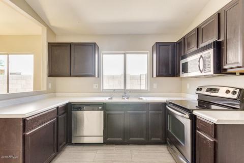 651 W Baylor Ln, Gilbert, AZ 85233 photo 4