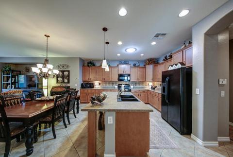 2757 E Rakestraw Ln, Gilbert, AZ 85298 photo 8