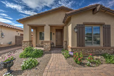 2757 E Rakestraw Ln, Gilbert, AZ 85298 photo 3