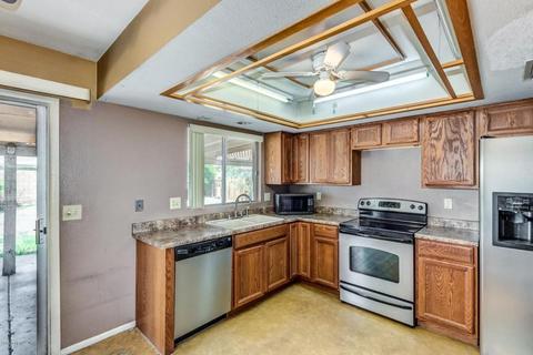 3216 E Helena Dr, Phoenix, AZ 85032 photo 3
