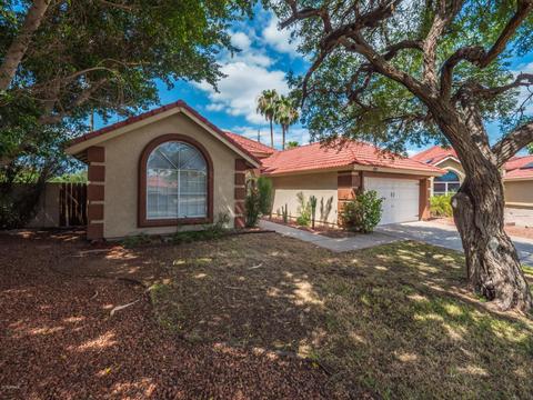 725 W Rawhide Ave, Gilbert, AZ 85233 photo 1