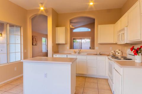 47 N Birch St, Gilbert, AZ 85233 photo 6