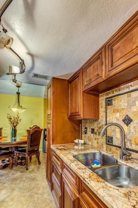 4262 N 68th Dr, Phoenix, AZ 85033 photo 12