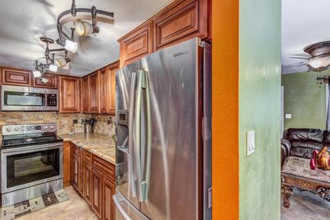 4262 N 68th Dr, Phoenix, AZ 85033 photo 11