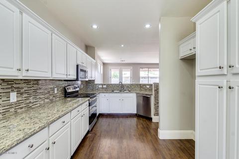 2559 Erie Ct, Gilbert, AZ 85295 photo 5
