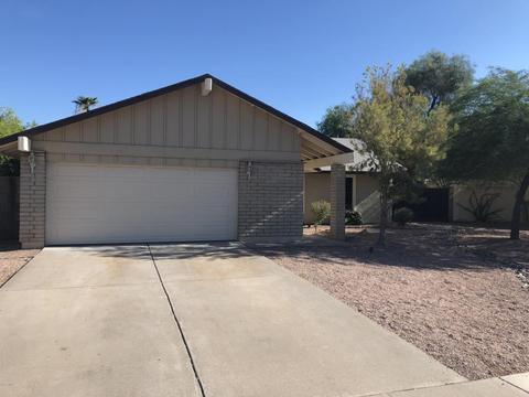 605 E Bendix Dr, Tempe, AZ 85283 photo 2