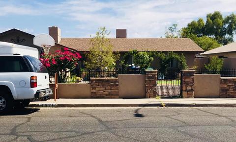131 E Jacaranda St, Mesa, AZ 85201 photo 1