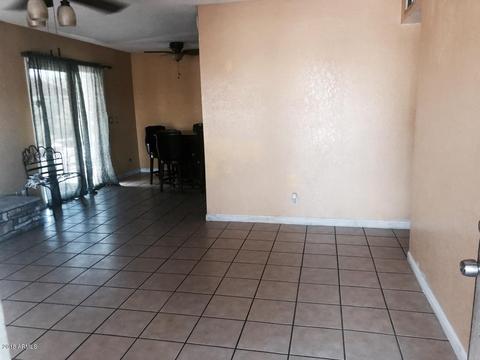 131 E Jacaranda St, Mesa, AZ 85201 photo 4
