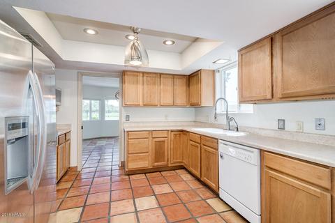 2025 E Cairo Dr, Tempe, AZ 85282 photo 13