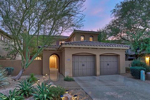 3979 E Crest Ln, Phoenix, AZ 85050 photo 1