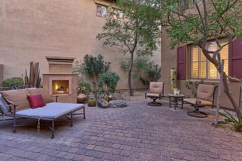 3979 E Crest Ln, Phoenix, AZ 85050 photo 13
