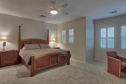 3979 E Crest Ln, Phoenix, AZ 85050 photo 8