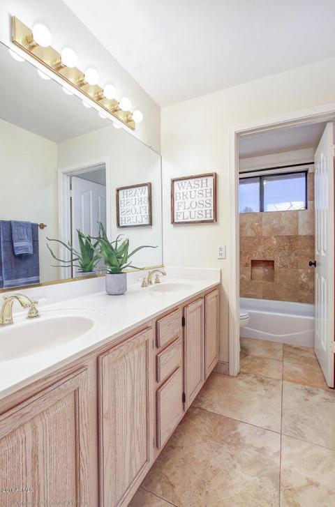 907 W Iris Dr, Gilbert, AZ 85233 photo 20