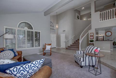 907 W Iris Dr, Gilbert, AZ 85233 photo 9