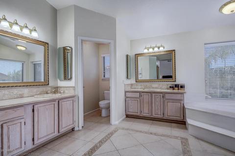 907 W Iris Dr, Gilbert, AZ 85233 photo 14