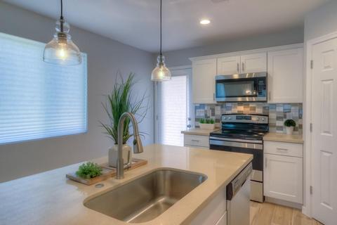 1713 E Illini St, Phoenix, AZ 85040 photo 3