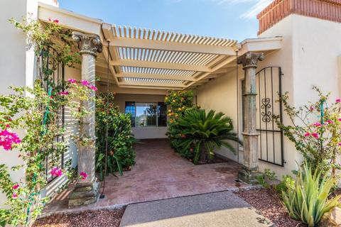 2236 E Cactus Wren Dr, Phoenix, AZ 85020 photo 2