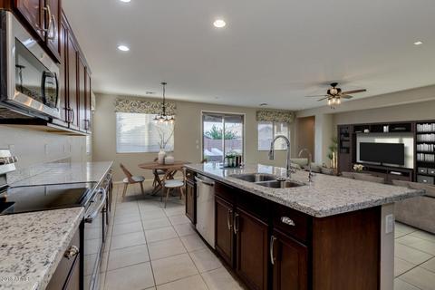 2208 E Gillcrest Rd, Gilbert, AZ 85298 photo 20