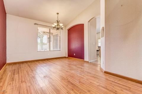 1526 S Cholla St, Gilbert, AZ 85233 photo 4
