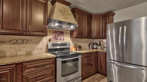 2033 E Patrick Ln, Phoenix, AZ 85024 photo 4