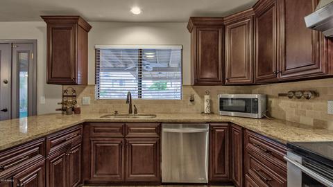 2033 E Patrick Ln, Phoenix, AZ 85024 photo 12