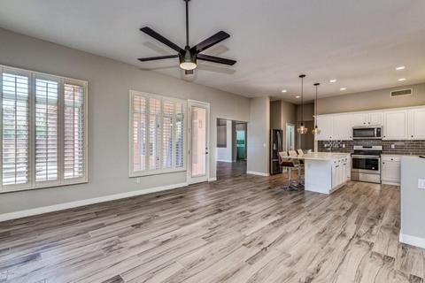 2701 E Silverwood Dr, Phoenix, AZ 85048 photo 2