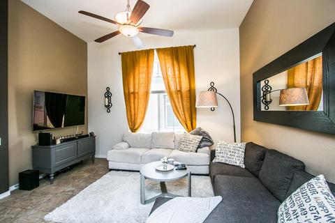 3955 E Cat Balue Dr, Phoenix, AZ 85050 photo 5