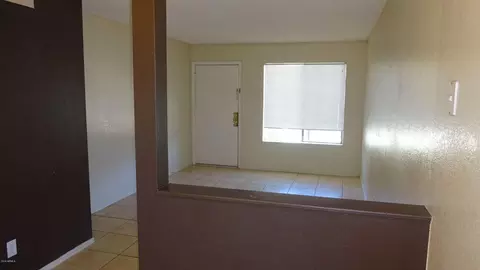 2840 E Capri Cir, Mesa, AZ 85204 photo 5
