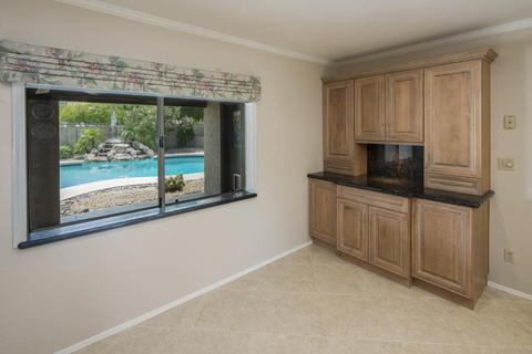 2425 E Turquoise Dr, Phoenix, AZ 85028 photo 12