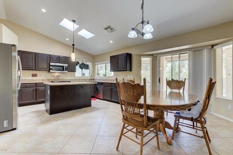 2465 E Pelican St, Gilbert, AZ 85234 photo 11