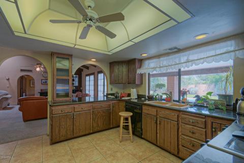 1940 E Cactus Wren Dr, Phoenix, AZ 85020 photo 7