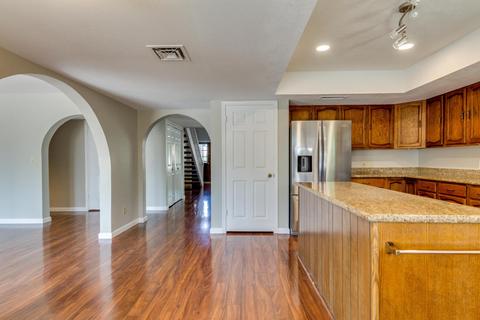 325 E Hackamore St, Mesa, AZ 85201 photo 9