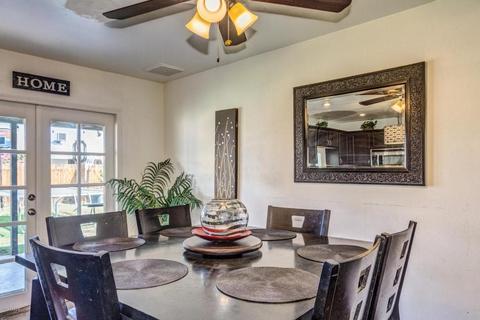 3748 W Echo Ln, Phoenix, AZ 85051 photo 9