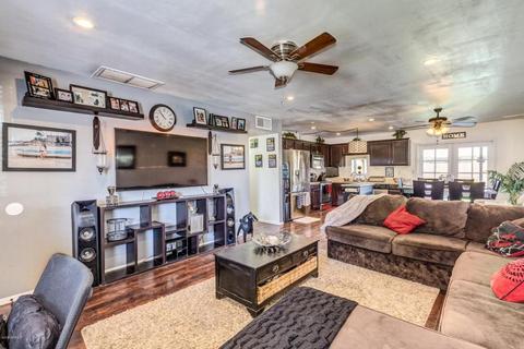 3748 W Echo Ln, Phoenix, AZ 85051 photo 4