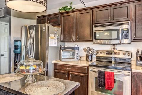3748 W Echo Ln, Phoenix, AZ 85051 photo 7
